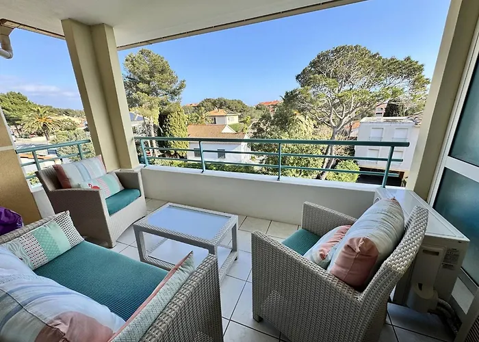 Bel Appartement T3 A St Aygulf, Climatise, Proche Plage, Parking Prive - Fr-1-768-110